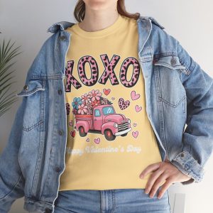 Valentine Truck T-shirt, Happy valentines day xoxo truck